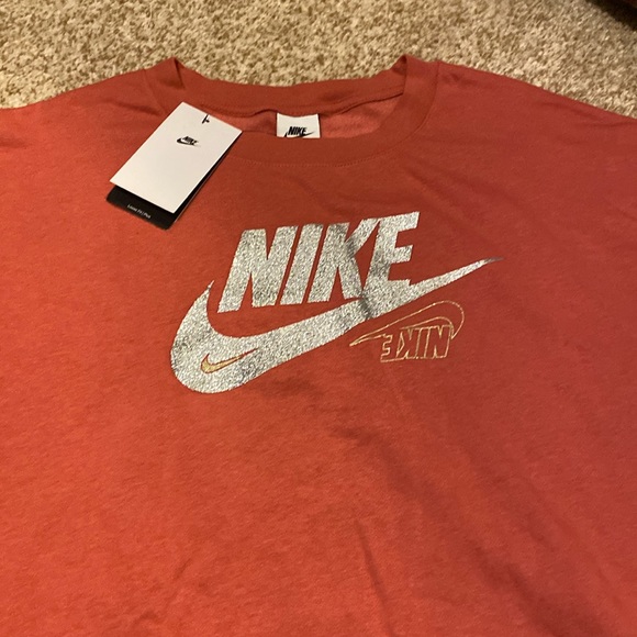 Nike Sweaters - Nike cropped crewneck sweatshirt NWT 2XL